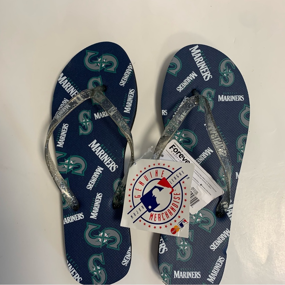 Seattle Mariners MLB flip flop NWT size large